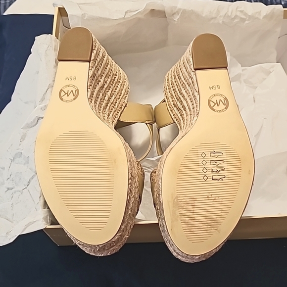 BRAND NEW Michael Kors Wedge Espadrille - Picture 2 of 5